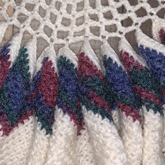 Handmade CROCHET Sunflower doily- 22.5” - Picture 3 of 10